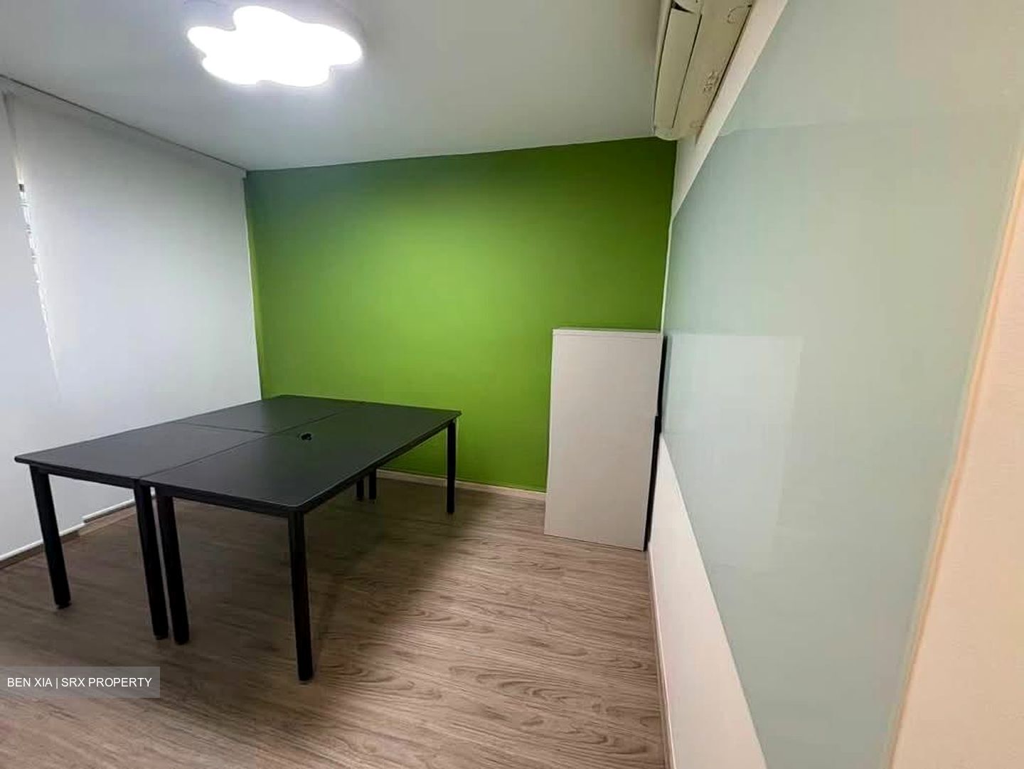 Goldhill Shopping Centre (D11), Office #582277581